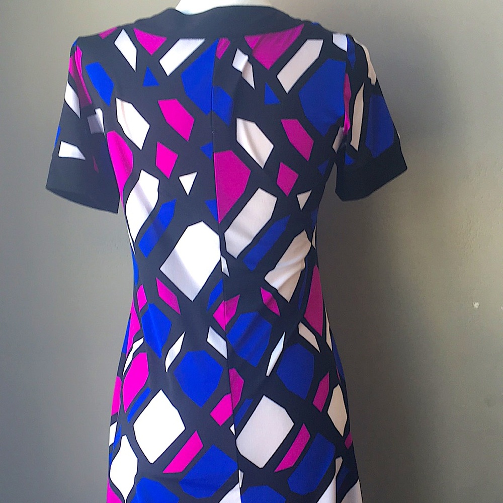 Comfortable Dress - Picture 5 of 5